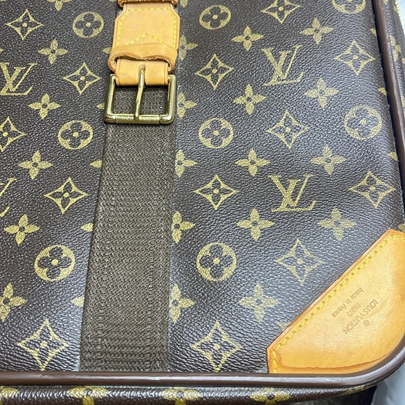 LOUIS VUITTON SATELLITE 60 SUITCASE - Picture 8 of 11